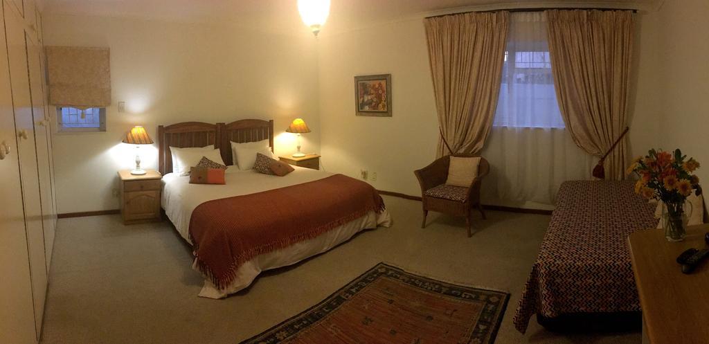 Four Pines Lodge Hermanus Exterior photo
